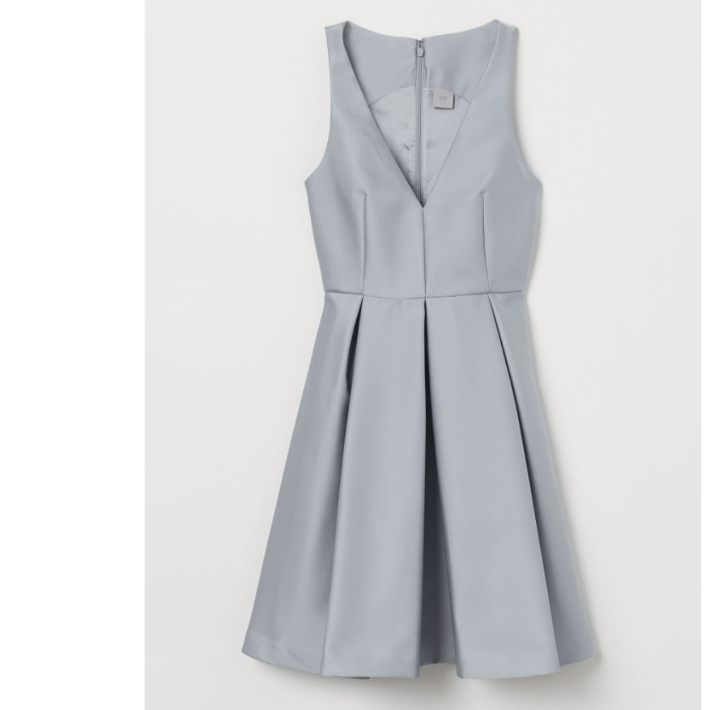 **SALE**H&M V neck A line dress - never worn